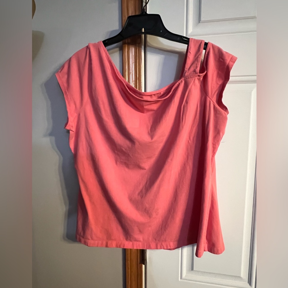 Off shoulder - Picture 4 of 4
